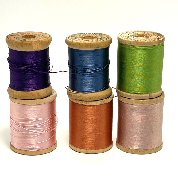 Vintage Silk Thread on Wooden Spools Lot of 11 - Picture 4 of 5